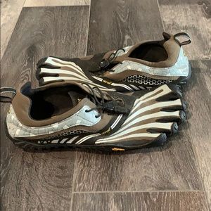Vibram five fingers size 41 running shoes